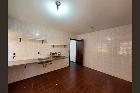 Casa à venda com 270m², 3 quartos e 3 vagasCozinha
