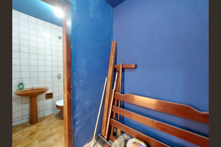 Casa à venda com 270m², 3 quartos e 3 vagasQuarto na Área de Serviço