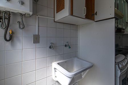 Apartamento à venda com 60m², 2 quartos e 1 vagaÁrea de Serviço