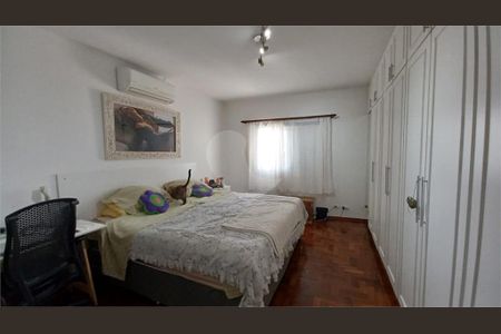 Casa à venda com 5 quartos, 255m² em Jardim do Colegio (Zona Norte), São Paulo