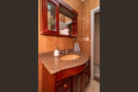 Casa para alugar com 183m², 3 quartos e 4 vagasBanheiro 2