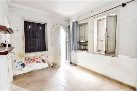 Sala de casa à venda com 2 quartos, 60m² em Tijuca, Rio de Janeiro