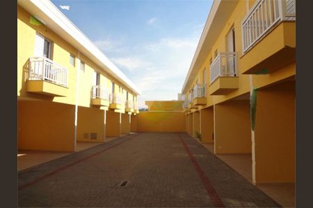 Casa à venda com 3 quartos, 120m² em Vila Nilo, São Paulo