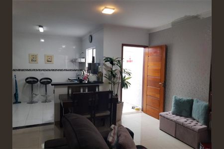 Casa à venda com 3 quartos, 120m² em Vila Nilo, São Paulo