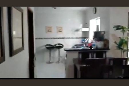 Casa à venda com 3 quartos, 120m² em Vila Nilo, São Paulo