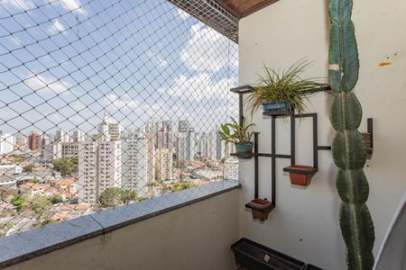 Varanda de apartamento à venda com 2 quartos, 64m² em Vila Gumercindo, São Paulo