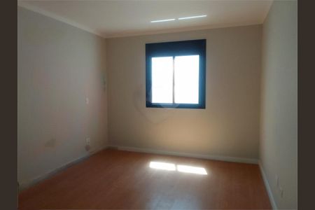 Casa à venda com 3 quartos, 140m² em Jardim Juá, São Paulo