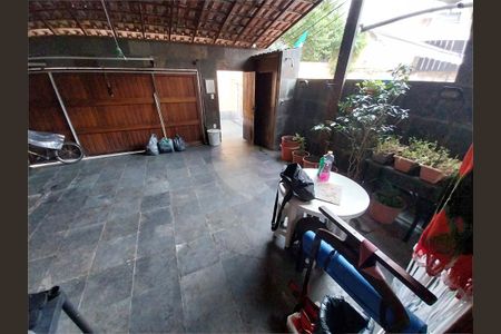 Casa de condomínio à venda com 120m², 4 quartos e 2 vagas