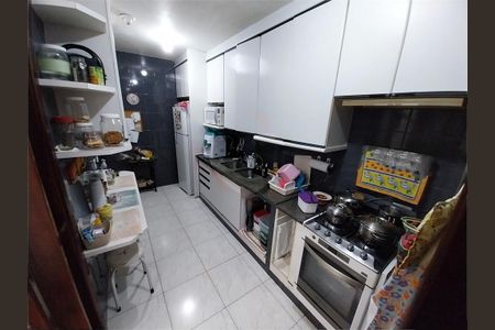 Casa de condomínio à venda com 120m², 4 quartos e 2 vagas