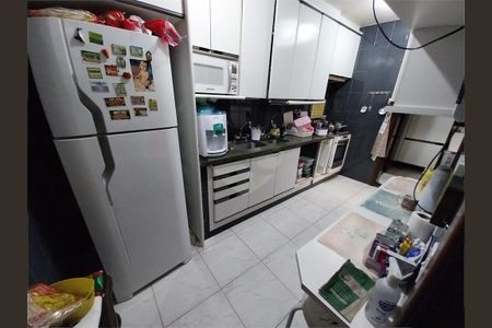 Casa de condomínio à venda com 120m², 4 quartos e 2 vagas