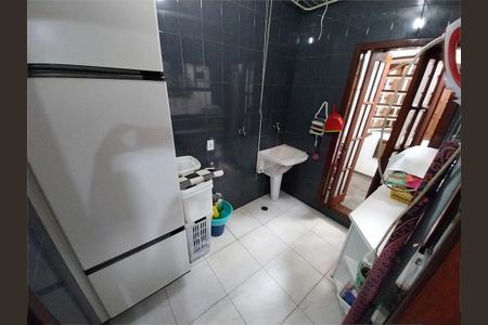 Casa de condomínio à venda com 120m², 4 quartos e 2 vagas