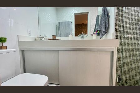 Apartamento à venda com 84m², 3 quartos e 2 vagas Apartamento à venda com 84m², 3 quartos e 2 vagasBanheiro 2