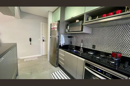 Apartamento à venda com 84m², 3 quartos e 2 vagas Apartamento à venda com 84m², 3 quartos e 2 vagasCozinha