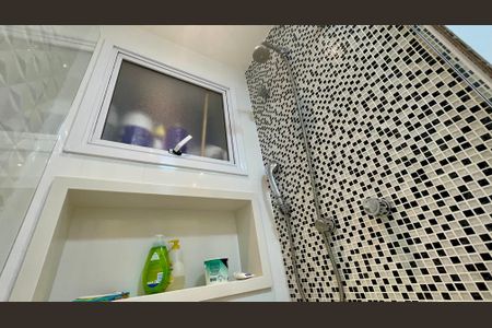 Apartamento à venda com 84m², 3 quartos e 2 vagas Apartamento à venda com 84m², 3 quartos e 2 vagasBanheiro da Suíte