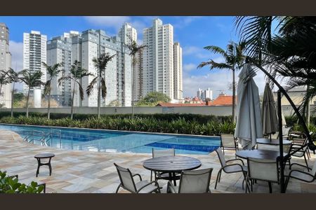 Apartamento à venda com 84m², 3 quartos e 2 vagas Apartamento à venda com 84m², 3 quartos e 2 vagasPiscina