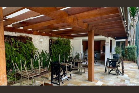 Apartamento à venda com 84m², 3 quartos e 2 vagas Apartamento à venda com 84m², 3 quartos e 2 vagasChurrasqueira