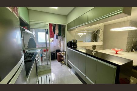 Apartamento à venda com 84m², 3 quartos e 2 vagas Apartamento à venda com 84m², 3 quartos e 2 vagasCozinha