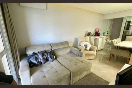 Apartamento à venda com 84m², 3 quartos e 2 vagas Apartamento à venda com 84m², 3 quartos e 2 vagasSala