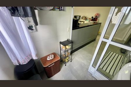 Apartamento à venda com 84m², 3 quartos e 2 vagas Apartamento à venda com 84m², 3 quartos e 2 vagasÁrea de Serviço