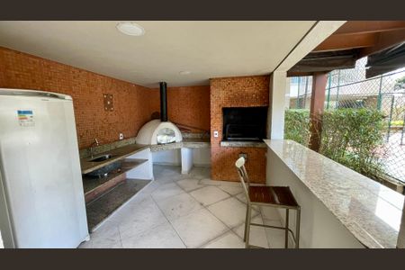 Apartamento à venda com 84m², 3 quartos e 2 vagas Apartamento à venda com 84m², 3 quartos e 2 vagasChurrasqueira