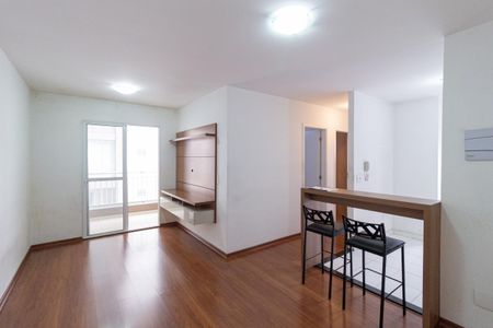 Sala de apartamento para alugar com 2 quartos, 53m² em Centro, Carapicuíba