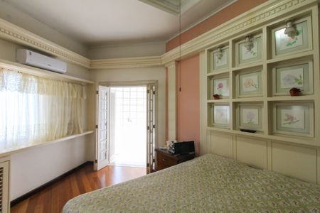 Casa à venda com 347m², 3 quartos e 1 vagaSuíte