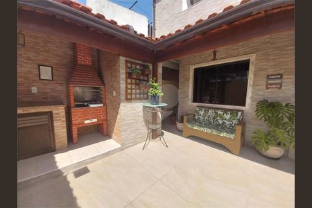 Casa à venda com 2 quartos, 220m² em Vila Kosmos, Rio de Janeiro