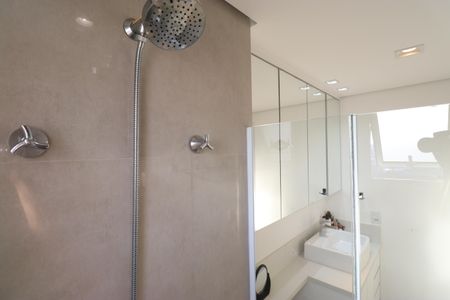 Apartamento à venda com 100m², 3 quartos e 2 vagasBanheiro da Suíte