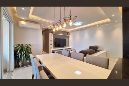 Apartamento à venda com 100m², 3 quartos e 2 vagasSala