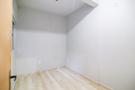 Casa para alugar com 50m², 1 quarto e 1 vagaQuarto