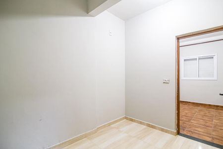 Casa para alugar com 50m², 1 quarto e 1 vagaQuarto