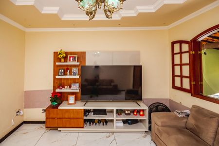 Casa à venda com 180m², 3 quartos e 3 vagasSala