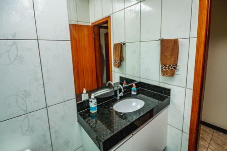 Casa à venda com 180m², 3 quartos e 3 vagasBanheito Social 1