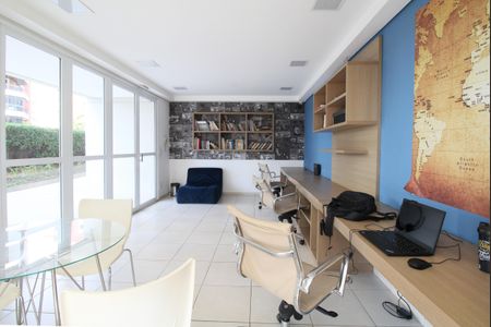 Apartamento à venda com 70m², 2 quartos e 1 vagaÁrea comum