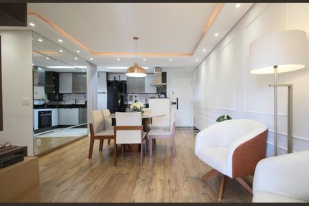 Apartamento à venda com 70m², 2 quartos e 1 vagaSala