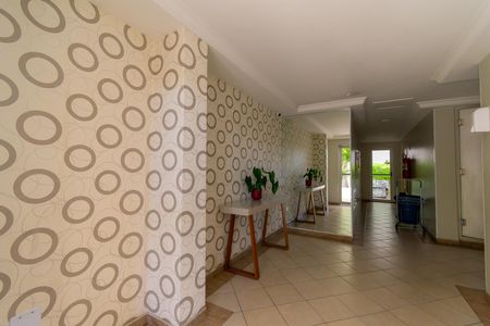 Apartamento à venda com 59m², 2 quartos e 1 vaga Apartamento à venda com 59m², 2 quartos e 1 vagaÁrea comum - Hall Social