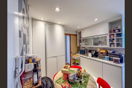 Apartamento à venda com 280m², 5 quartos e 4 vagasQuarto 3