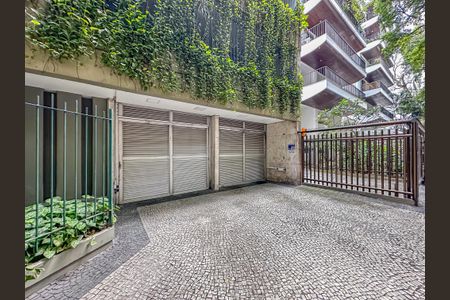 Apartamento à venda com 280m², 5 quartos e 4 vagasFachada