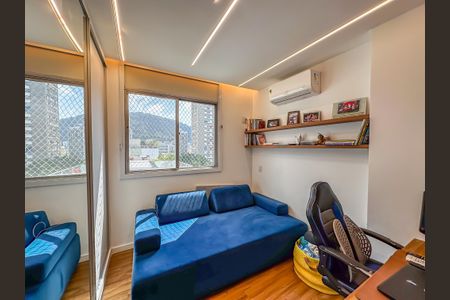 Apartamento à venda com 280m², 5 quartos e 4 vagasQuarto