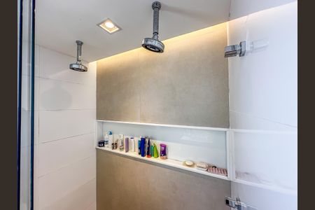 Apartamento à venda com 280m², 5 quartos e 4 vagasBanheiro da Suíte