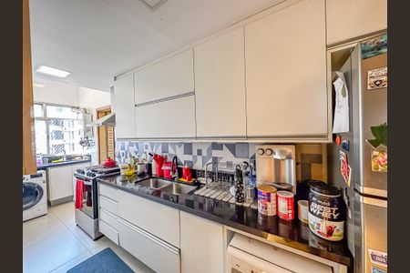 Apartamento à venda com 280m², 5 quartos e 4 vagasCozinha
