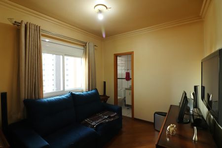 Apartamento à venda com 188m², 4 quartos e 4 vagasSuíte 2