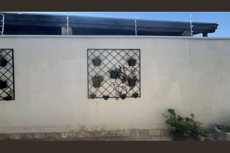 Casa para alugar com 200m², 3 quartos e 4 vagas Casa para alugar com 200m², 3 quartos e 4 vagasVista do Quarto 2