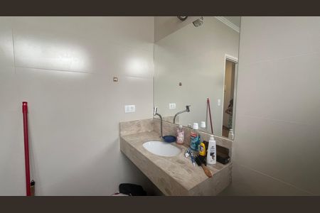 Casa para alugar com 200m², 3 quartos e 4 vagas Casa para alugar com 200m², 3 quartos e 4 vagasBanheiro Social