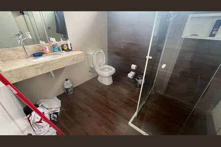 Casa para alugar com 200m², 3 quartos e 4 vagas Casa para alugar com 200m², 3 quartos e 4 vagasBanheiro Social