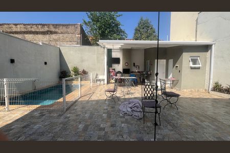 Casa para alugar com 200m², 3 quartos e 4 vagas Casa para alugar com 200m², 3 quartos e 4 vagasVista do Quarto 3