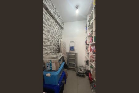 Casa para alugar com 200m², 3 quartos e 4 vagas Casa para alugar com 200m², 3 quartos e 4 vagasDispensa