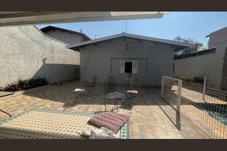 Casa para alugar com 200m², 3 quartos e 4 vagas Casa para alugar com 200m², 3 quartos e 4 vagasÁrea comum