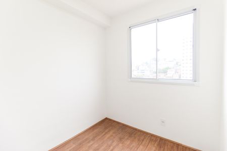 Quarto 1 de apartamento para alugar com 2 quartos, 33m² em Vila Carmosina, São Paulo