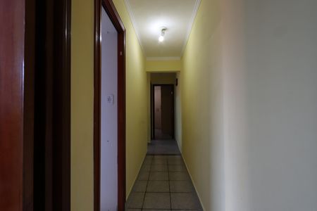Casa à venda com 160m², 3 quartos e 2 vagasCorredor